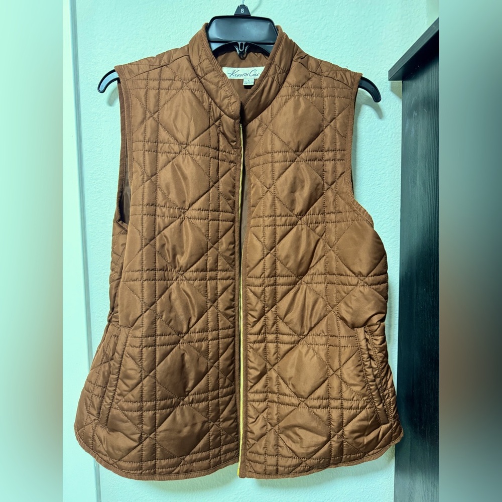 Kenneth Cole lightweight vest